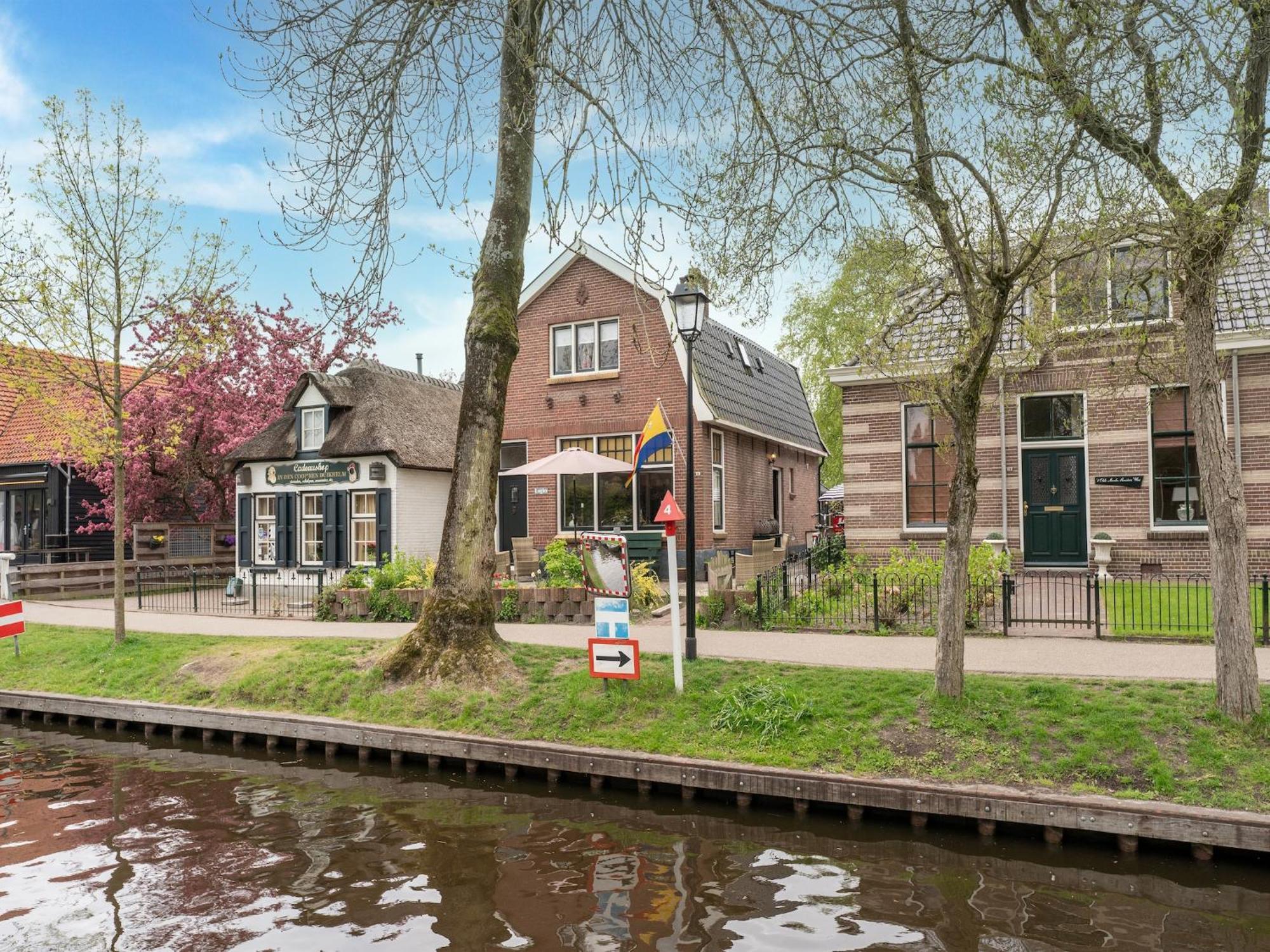 Lodge In Giethoorn With Breakfast Eksteriør billede